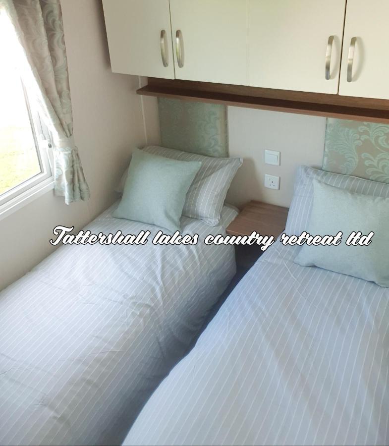 Tattersall Lakes Country Retreat Villa Dogdyke Exteriör bild