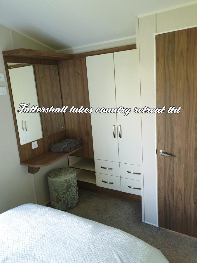 Tattersall Lakes Country Retreat Villa Dogdyke Exteriör bild